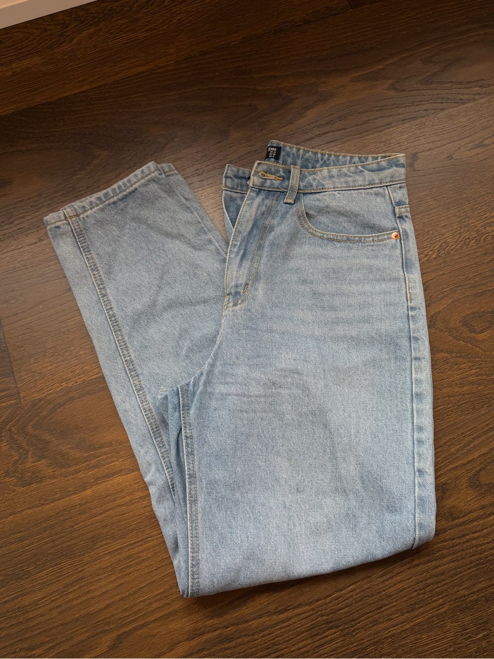 Pretty Little Thing Mom Jeans